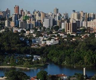 ônibus saindo da Rodoviária de Presidente Prudente para Londrina